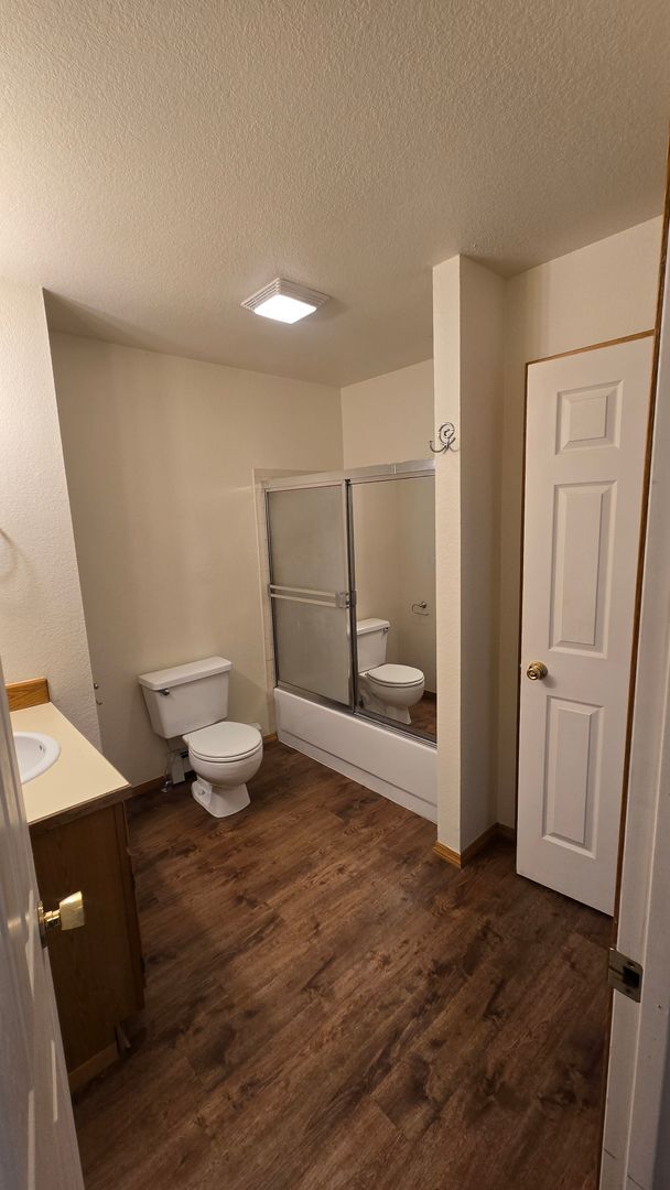 Building Photo - 205 S. Yellowstone, Unit B