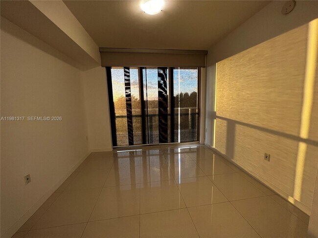 Building Photo - 7825 NW 107th Ave