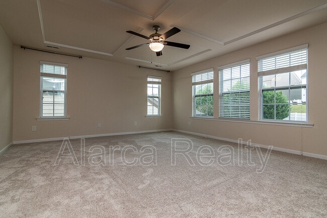 Building Photo - 127 Blossom Ridge Dr