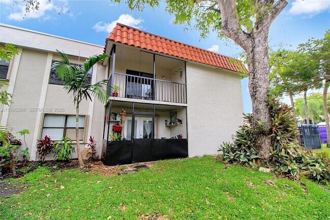 Building Photo - 9730 Hammocks Blvd