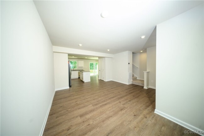 Building Photo - 1121 Canterbury Rdg Rd