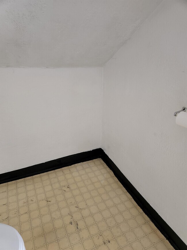 Building Photo - 14 Preston St