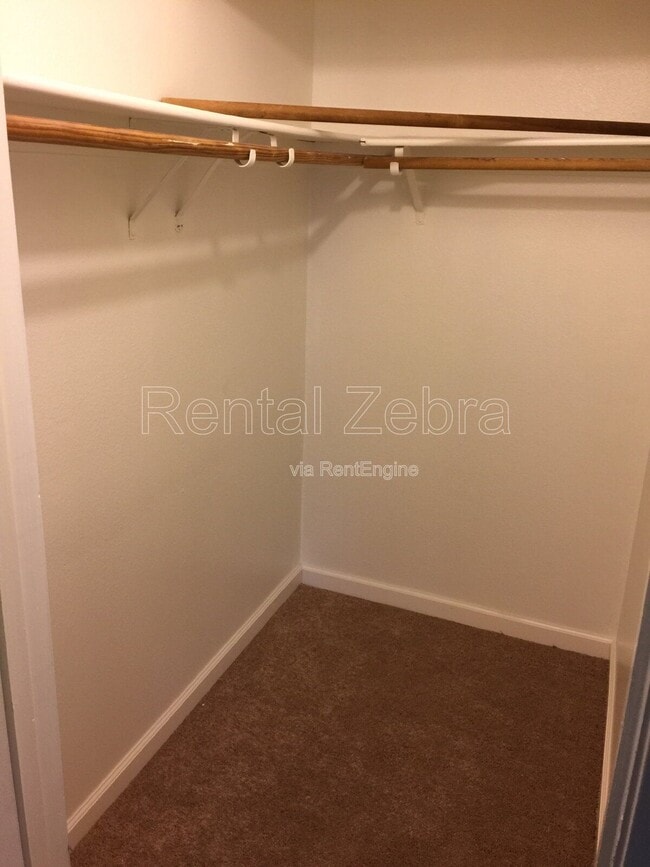 Building Photo - 1313 Floyd Ave