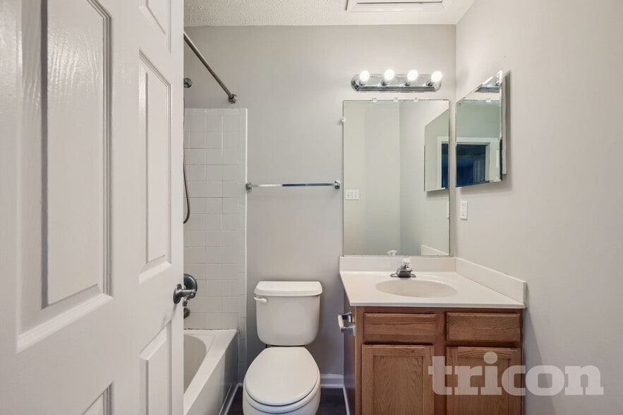 Building Photo - 3644 Derby Shire Cir