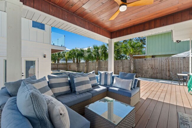 Building Photo - 95 Cobia St