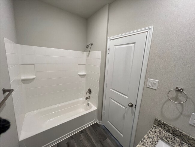 Building Photo - 11595 Persimmon St