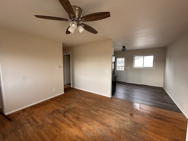 Building Photo - 693 N Cherry St