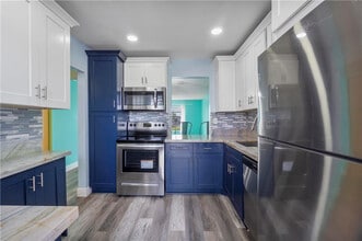 Building Photo - 2430 SW 81st Ave