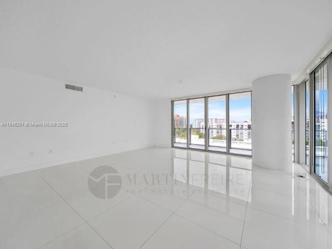 Building Photo - 300 Sunny Isles Blvd