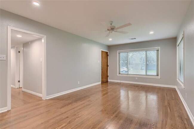 Building Photo - 1200 Aggie Ln