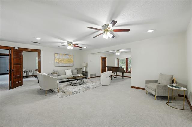 Building Photo - 1323 Dublin St