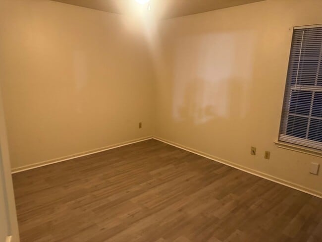 Building Photo - 3 bed 2 bath low income house in Fort Smith Arkansas
