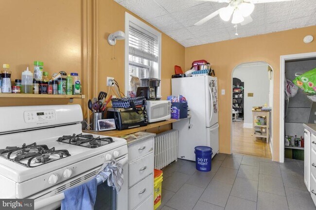 Building Photo - 2446 Memphis St