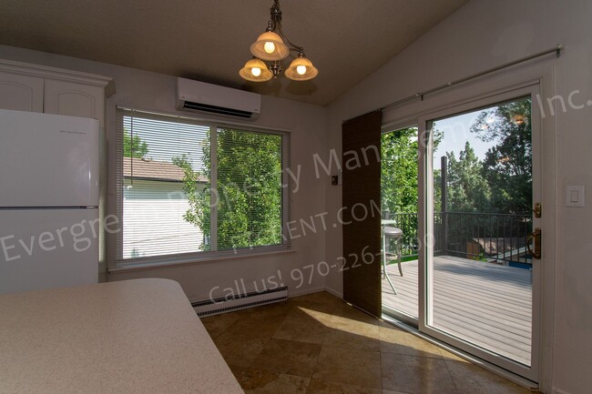 Building Photo - Fantastic 4 bedroom, 2 bathroom near Overl...