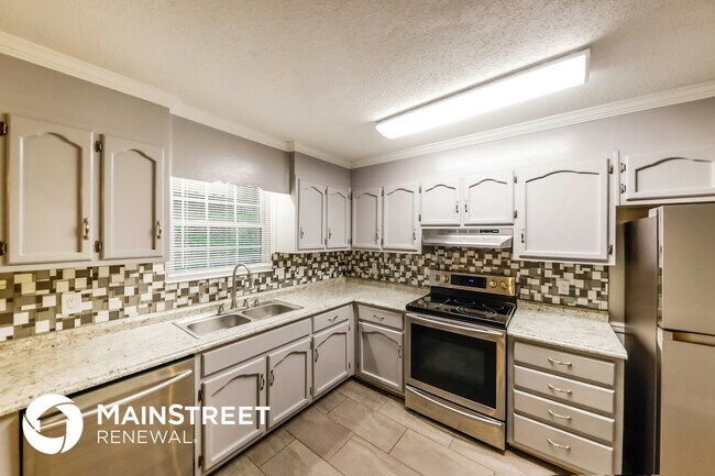 Building Photo - 5796 Dug Hollow Rd