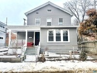 Building Photo - 128 Franklin St