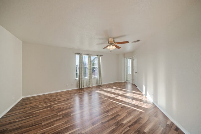 Building Photo - Beautiful 2-Story 4BR in 78254 | Near Alamo Ranch, Shopping & 1604