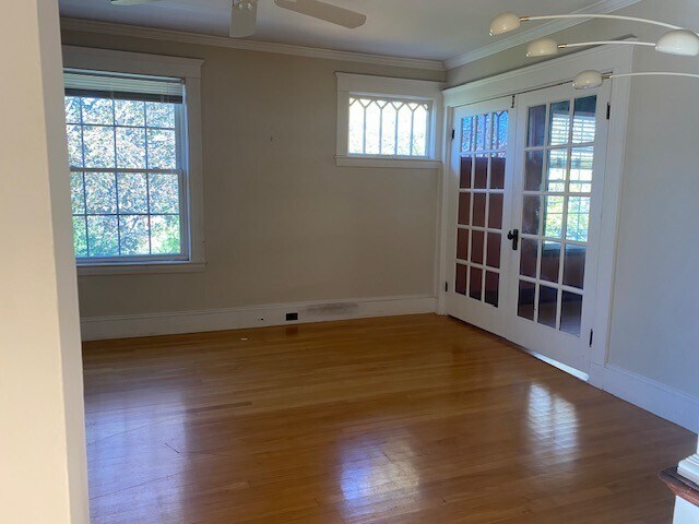 Building Photo - 1096 Highland Ave