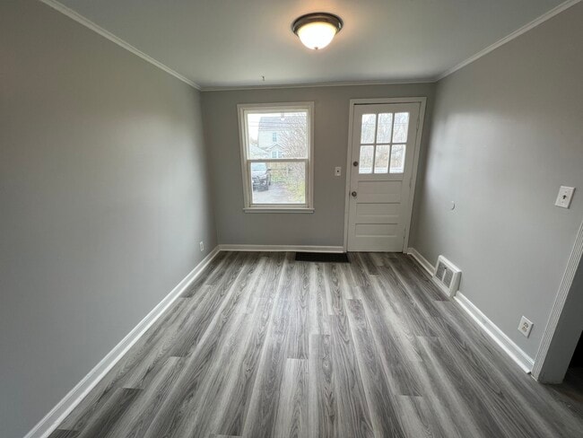 Building Photo - Chatsworth Townhouses