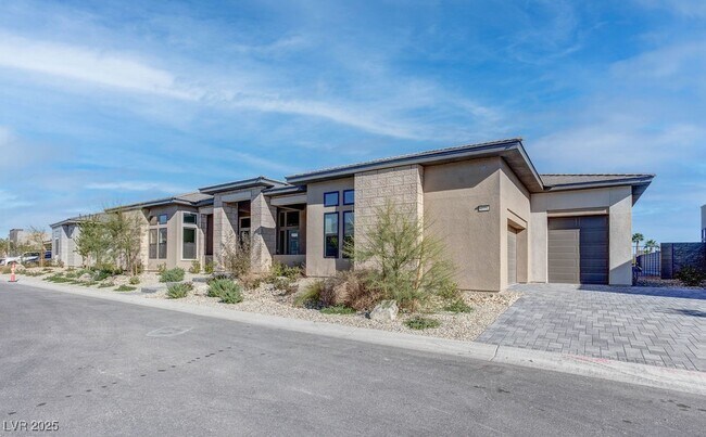 Building Photo - 4778 Outlook Peak St