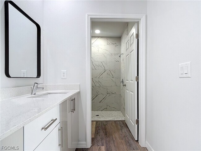 Building Photo - 336 Hermosa Ave