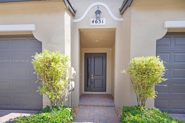 Building Photo - 4631 Mediterranean Cir