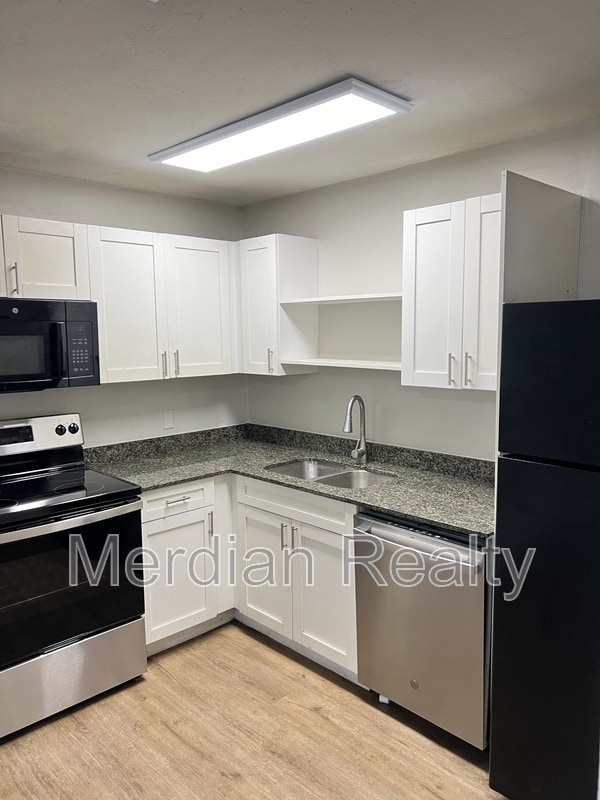 Building Photo - 1003 SW 59 Terrace