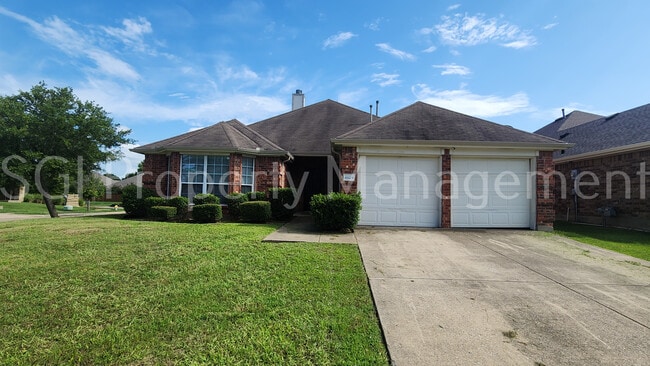 Primary Photo - 4829 Egret St