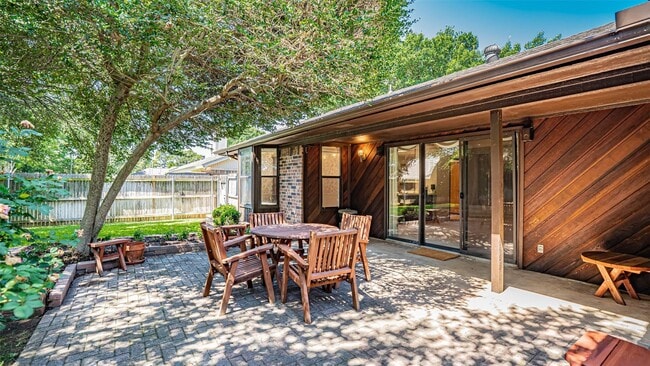 Building Photo - 3 Cimarron Dr