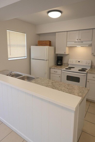 Building Photo - 600 Hilliard St