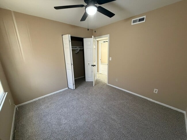 Building Photo - Burlington