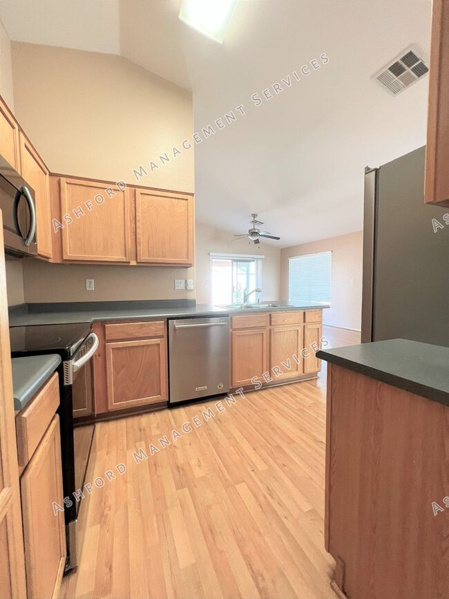 Building Photo - ***MOVE IN SPECIAL: ASHTON RANCH 3 BEDROOM...