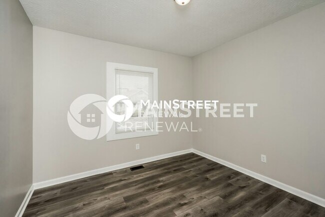 Building Photo - 3 Bedroom Pet-Friendly Home in Louisville,...