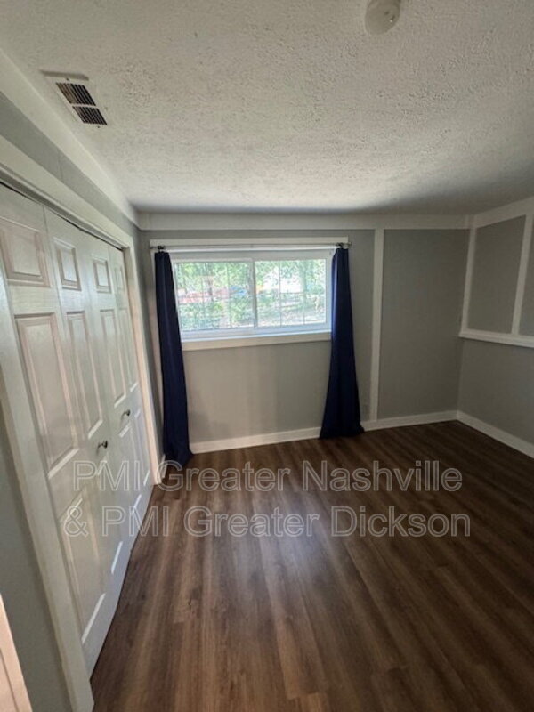 Building Photo - 1711 Golf St