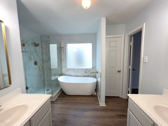 Building Photo - 6519 Gorton Dr