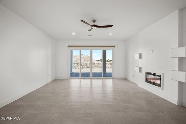 Building Photo - 11337 Ardelle Ave