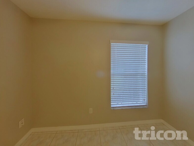 Building Photo - 831 Monroe Harbor Pl