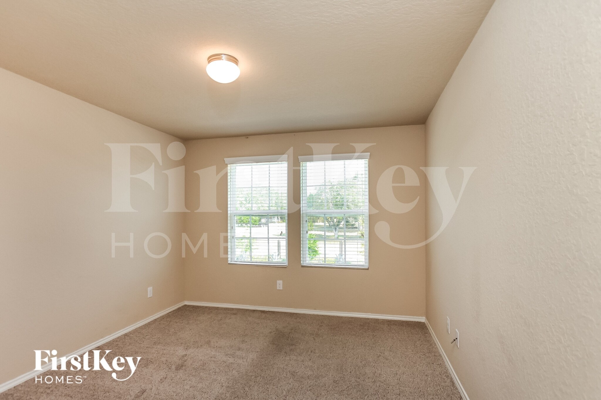 Building Photo - 32079 Camellia Bnd
