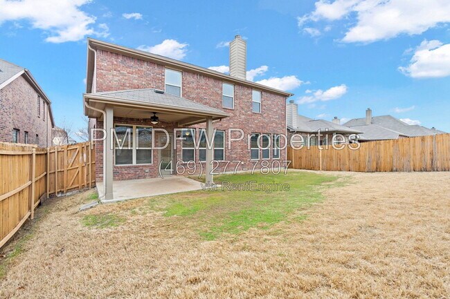 Building Photo - 1624 Medina Ln