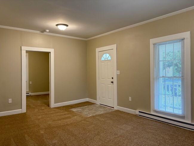 Building Photo - COMING SOON - 1 Bedroom, 1 Bathroom House in Eden!