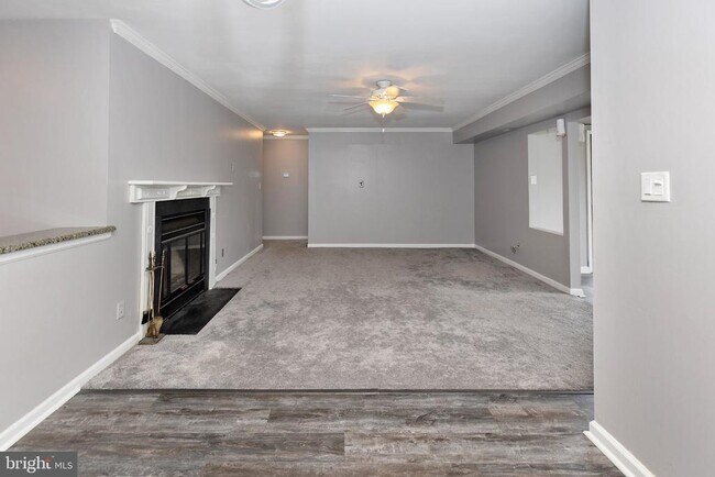 Building Photo - 10 Sumac Ct