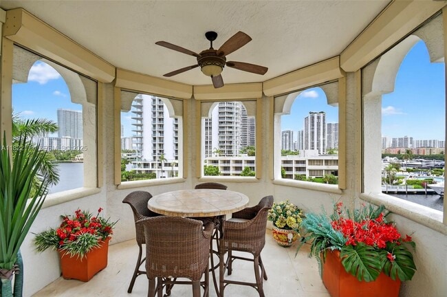 Building Photo - 19925 NE 39th Pl