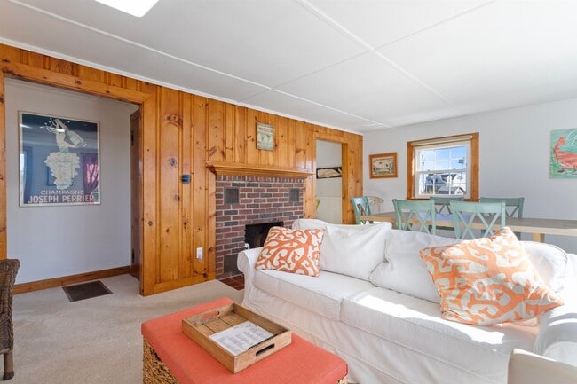 Building Photo - 53 Foss Cir