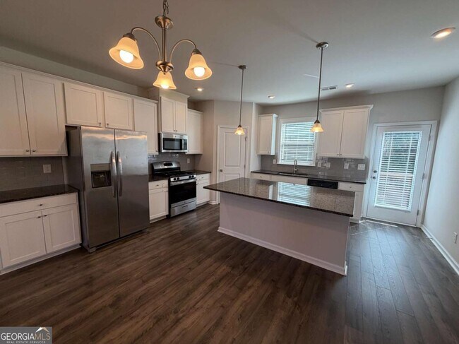 Building Photo - 311 Mahone Dr