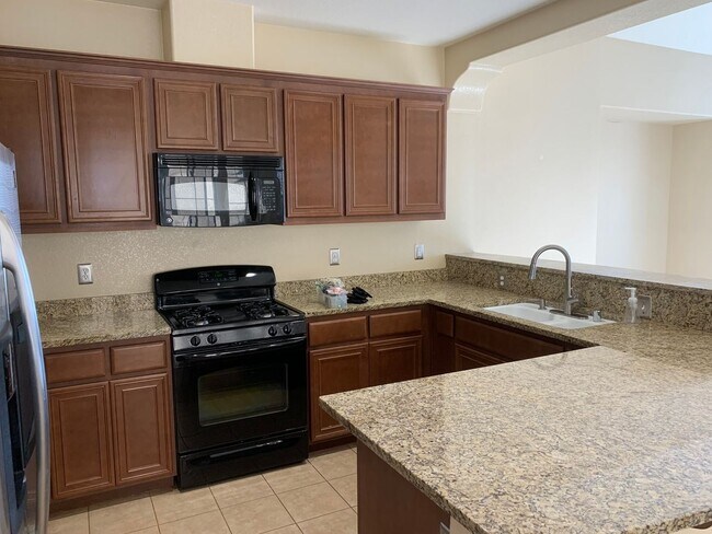 Building Photo - 1331 Violet Way