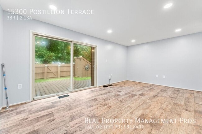 Building Photo - 15300 Postillion Terrace