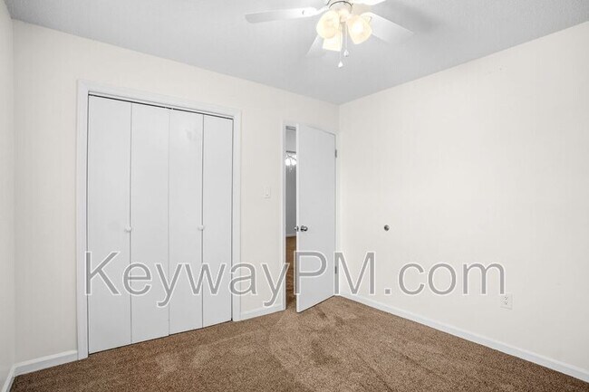 Building Photo - 3420 Linderwood Dr