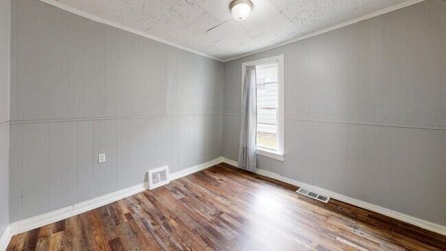 Building Photo - 3523 Walton Ave