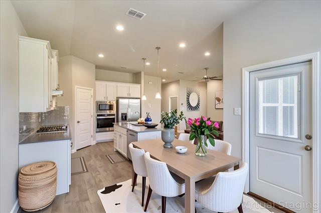 Building Photo - 2205 Blackcap St