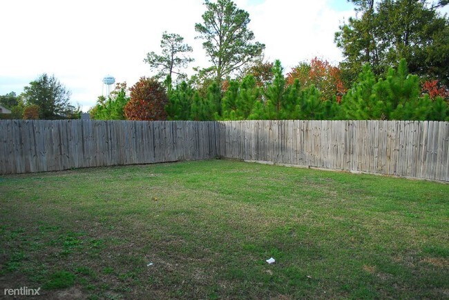 Building Photo - 3 br, 2 bath House - 12092 Harmony Cir